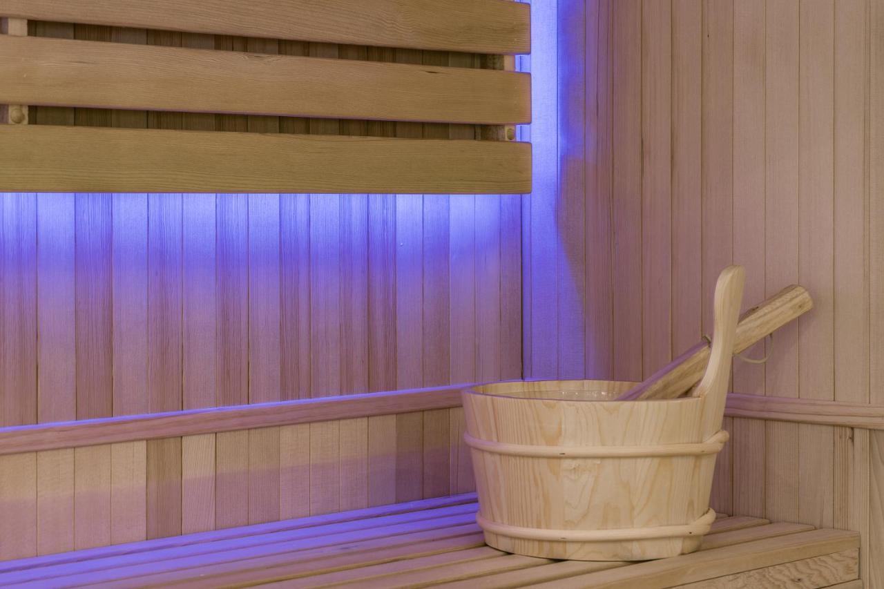 L'Evasion - Sauna Jacuzzi Cinema Тур Екстериор снимка